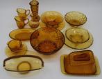 Vintage Amberkleurig glaswerk diverse items, Antiek en Kunst, Ophalen of Verzenden