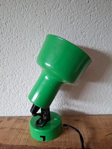 Groene Retro Muurlamp beschikbaar voor biedingen
