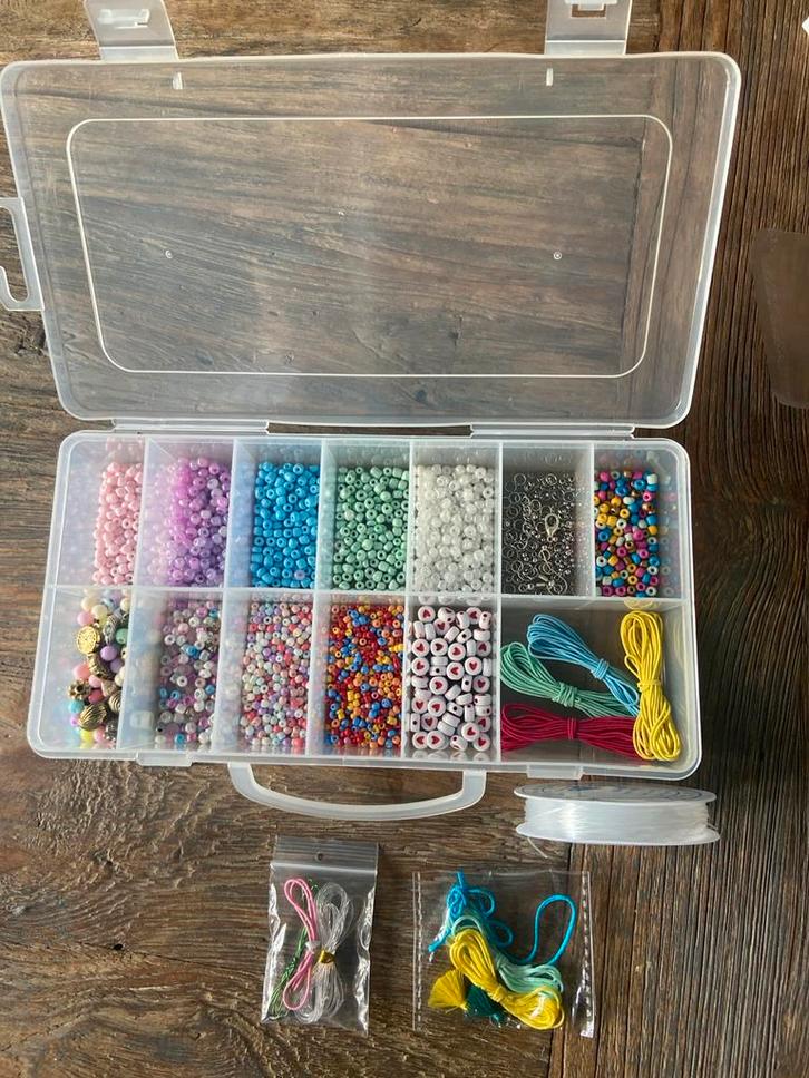 Kralen set met touw, Hobby en Vrije tijd, Kralen en Sieraden maken, Nieuw, Kraal, Ophalen of Verzenden