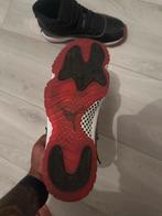 Air Jordan 11 Retro Bred 2019 Maat 44,5, Ophalen of Verzenden, Gedragen, Zwart, Sneakers of Gympen
