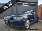 Volvo V50 - 2.4 /5Cilinder/140Pk/Clima/Trekhaak, 1361 kg, Blauw, Navigatiesysteem, 5 cilinders