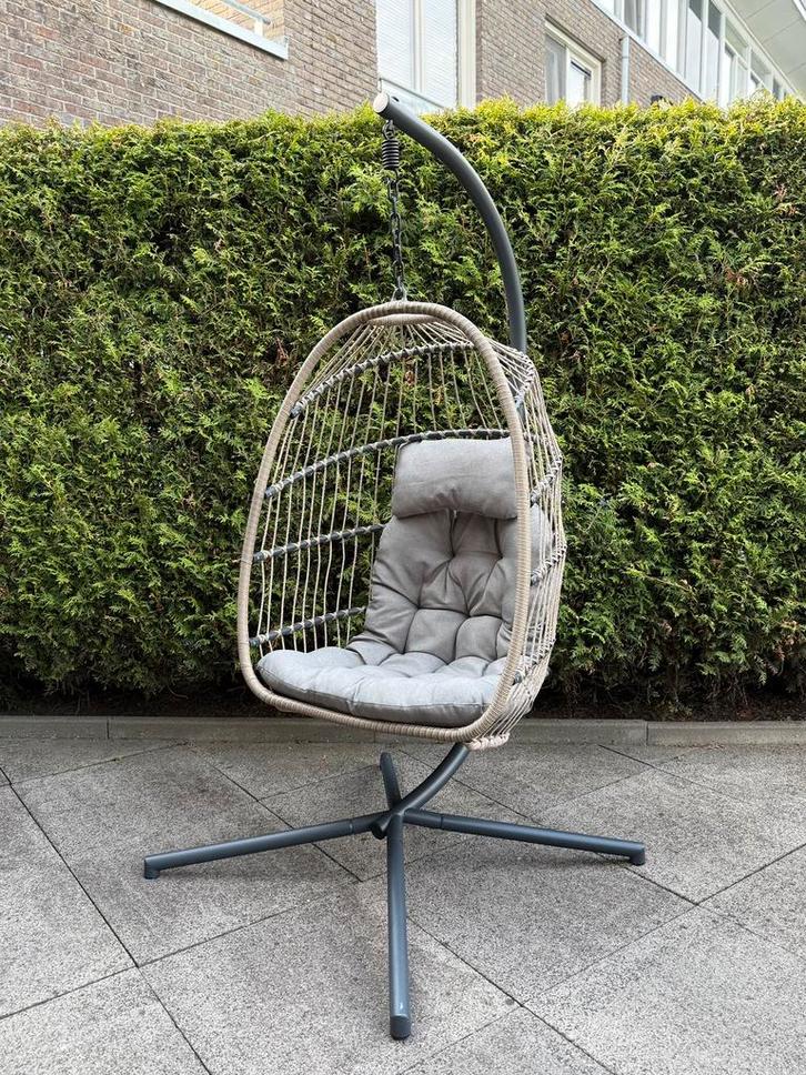 Hangstoel Pax – Intratuin – Naturel (incl. standaard), Tuin en Terras, Tuinstoelen, Zo goed als nieuw, Rotan, Inklapbaar, Ophalen