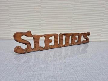 Sleutelhouder wand gemonteerd. Vintage sleutelrek hout. beschikbaar voor biedingen