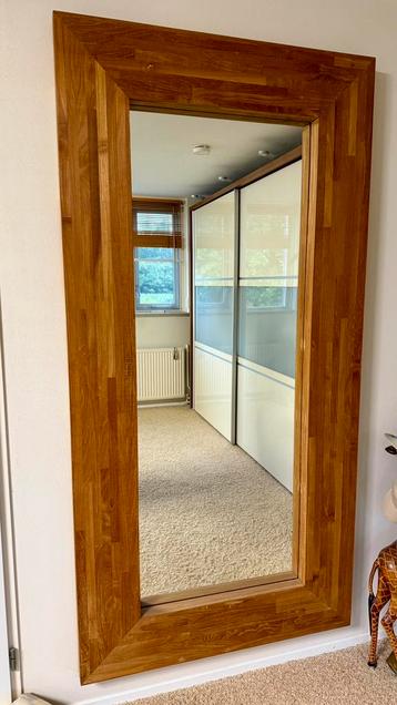 Prachtige grote houten spiegel 200x100 van pronto wonen beschikbaar voor biedingen