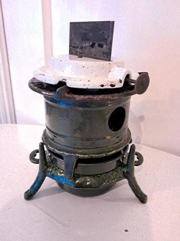 Antiek Petroleumstel - Decoratief beschikbaar voor biedingen