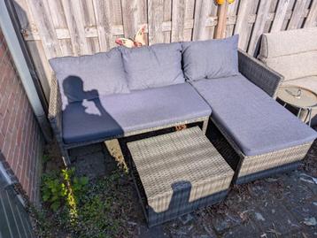 Tuinset Lounge Hoekbank + hocker beschikbaar voor biedingen