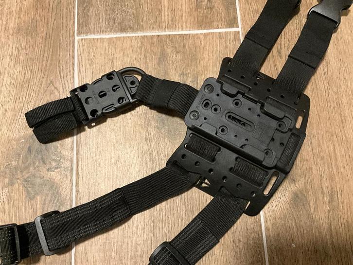 Blade Tech on (+) THUMBDRIVE GLOCK 19/23 RH, Verzamelen, Militaria | Algemeen, Overige soorten, Kleding of Schoenen, Amerika, Ophalen of Verzenden