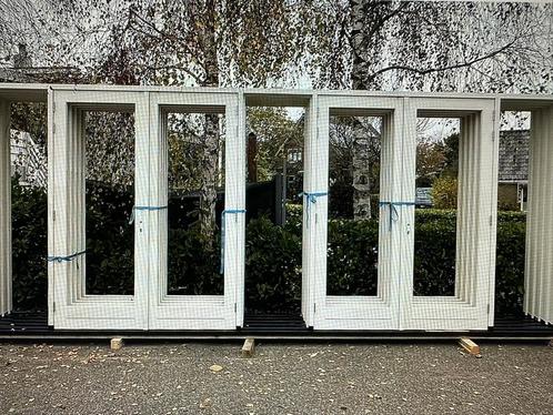 Hardhout pui met 2 x dubbele tuindeuren, Doe-het-zelf en Verbouw, Deuren en Horren, Nieuw, Buitendeur, 215 cm of meer, 120 cm of meer