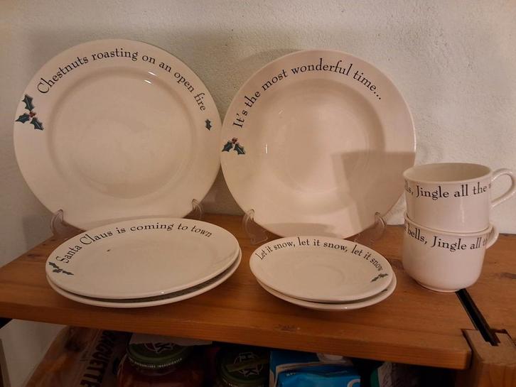 Kerstservies Riviera Maison, 2 personen, kerst, Huis en Inrichting, Keuken | Servies, Zo goed als nieuw, Bord(en), Overige stijlen