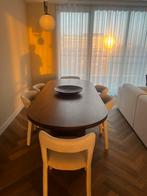 Moderne ovale eettafel met 6 stoelen, Huis en Inrichting, Tafels | Eettafels, Ophalen, 100 tot 150 cm, Zo goed als nieuw, 150 tot 200 cm
