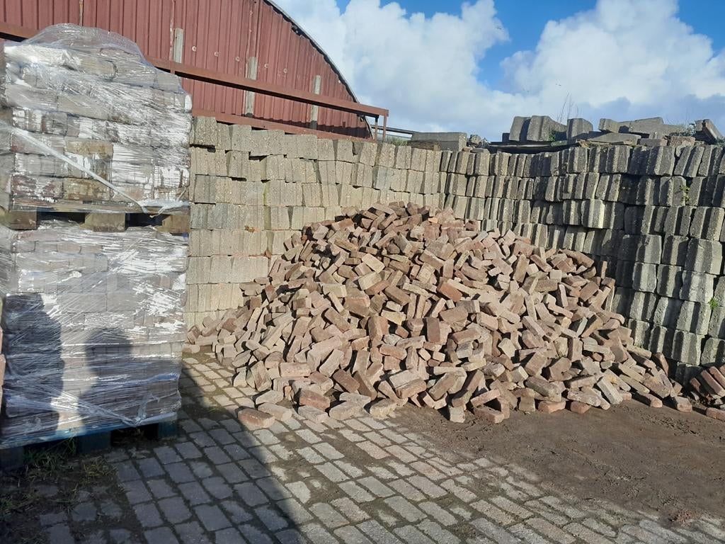 Oude gebakken 5 duimers 55m2,prijs op aanvraag, Ophalen of Verzenden, Keramiek, Klinkers