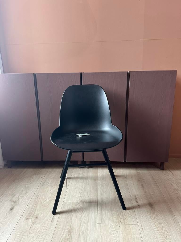 Zuiver Albert Kuip, Ophalen, Zo goed als nieuw, Zwart, Vijf, Zes of meer stoelen