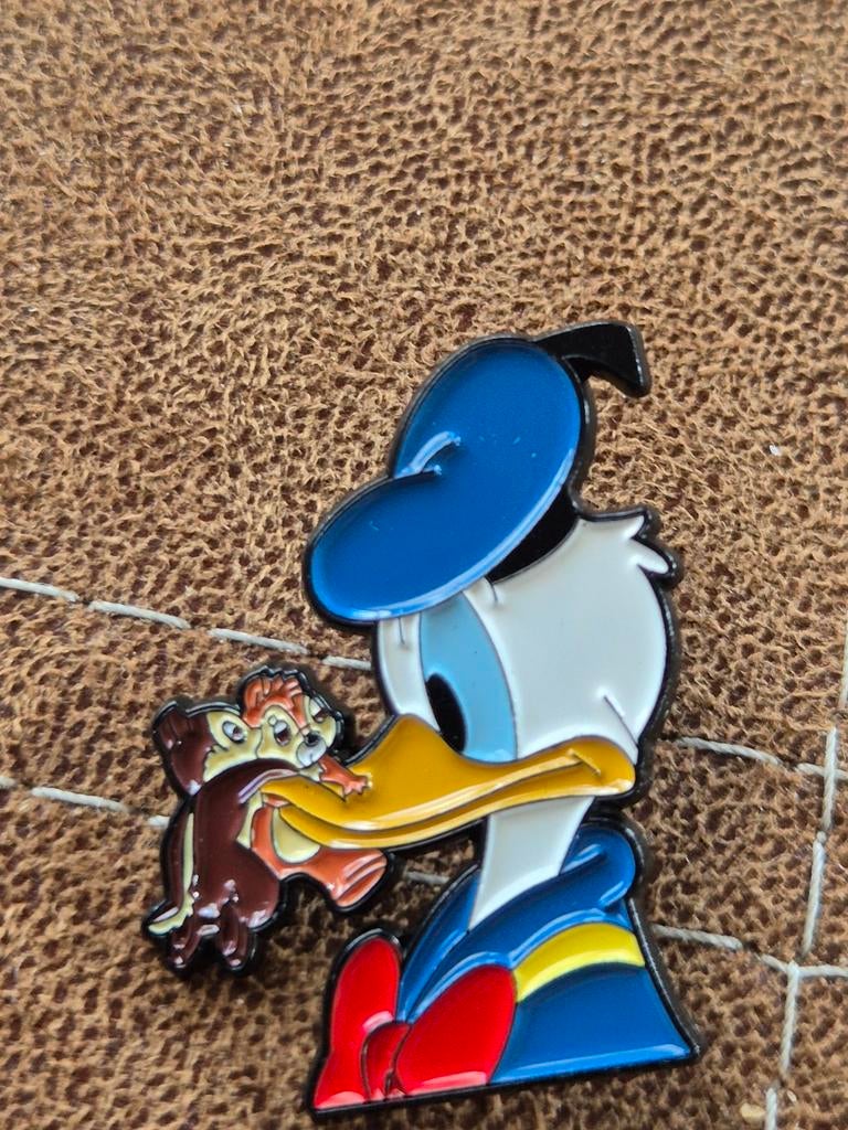 Donald duck pin, Ophalen of Verzenden, Gebruikt, Overige onderwerpen