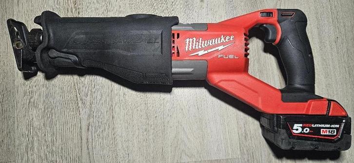 Milwaukee FSX reciprozaag + Accu M18 B5 5.0 Ah, Doe-het-zelf en Verbouw, Gereedschap | Zaagmachines, Gebruikt, Reciprozaag, 600 tot 1200 watt
