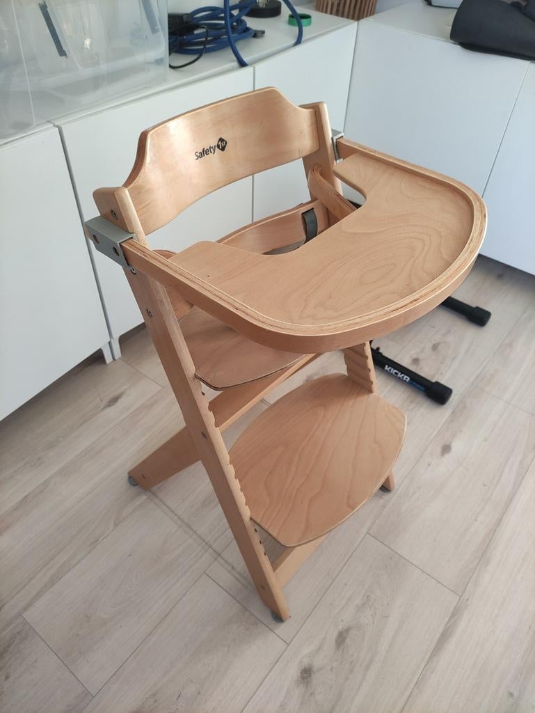 Safety 1st Meegroeistoel met Eetblad, Kinderen en Baby's, Kinderstoelen, Ophalen of Verzenden, Gebruikt, Meegroeistoel, Gordel(s)