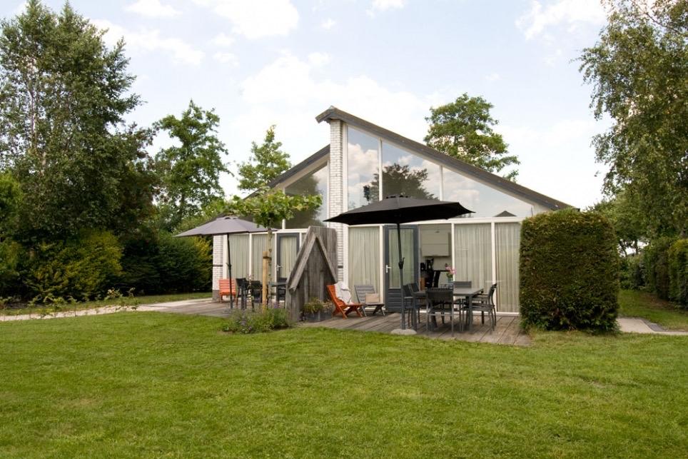 Friese vakantiewoning, nieuw terras, meivakantie beschikbaar, 5 personen, Internet, 2 slaapkamers, Recreatiepark