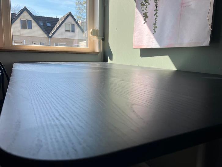 Gratis af te halen: Ikea bureau zwart, 160x80, 75 hoog., Huis en Inrichting, Bureaus, Gebruikt, Overige typen, IKEA, Zwart, In hoogte verstelbaar