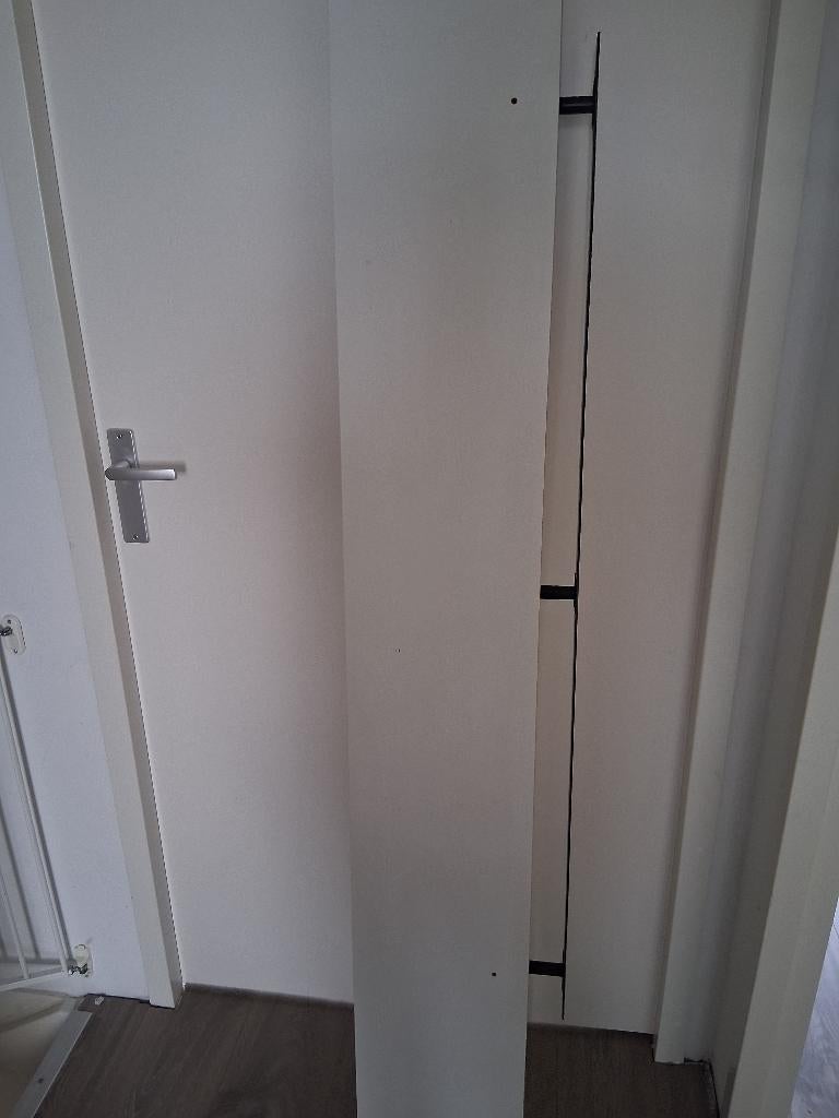 Zwevende plank ikea, Ophalen, Zo goed als nieuw