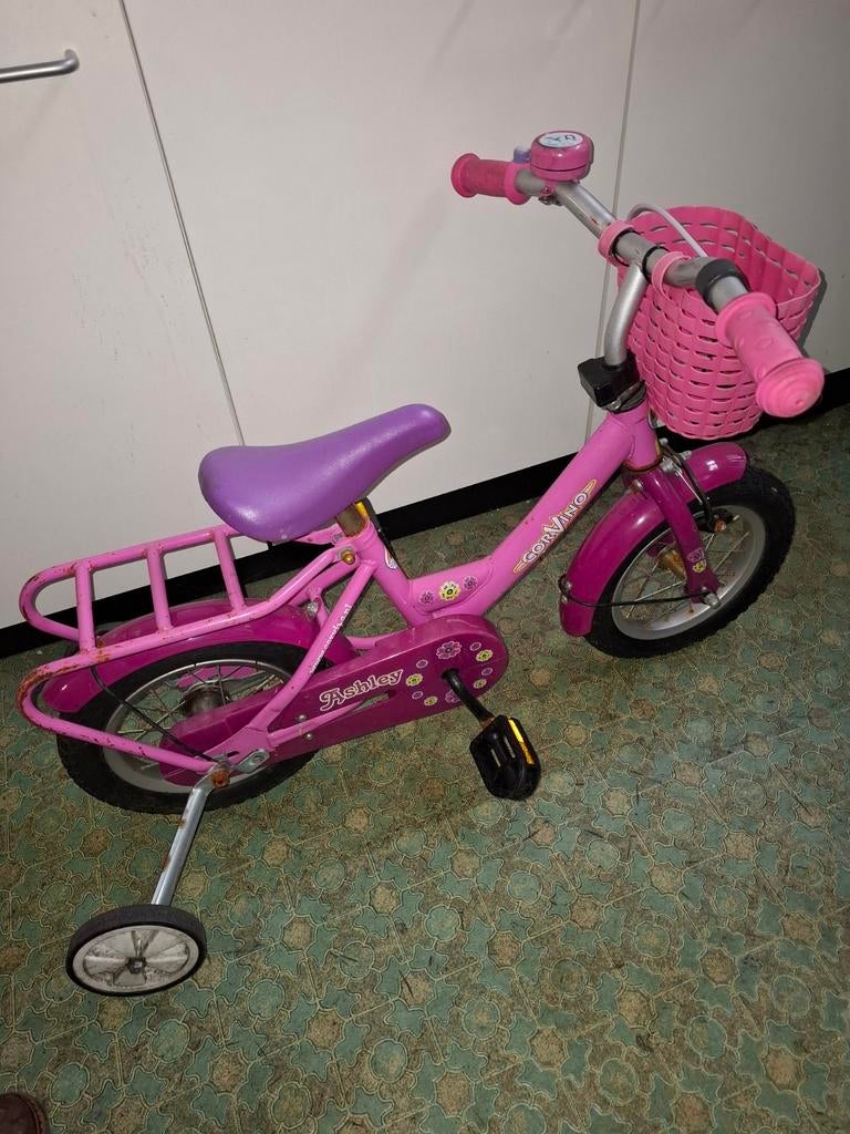 Roze kinderfiets met zijwieltjes en mandje, Zijwieltjes, Ophalen of Verzenden, Ashley, 16 tot 20 inch
