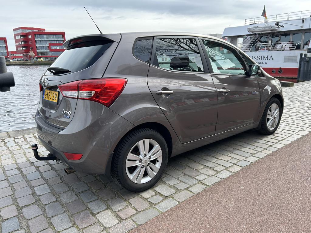 Hyundai ix20 1.4i i-Magine cruise navigatie airco/ecc, Voorwielaandrijving, Euro 5, Stof, Gebruikt