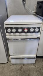 Gasfornuis Atag met goedwerkende oven!, Ophalen, Gebruikt, 4 kookzones, Gas