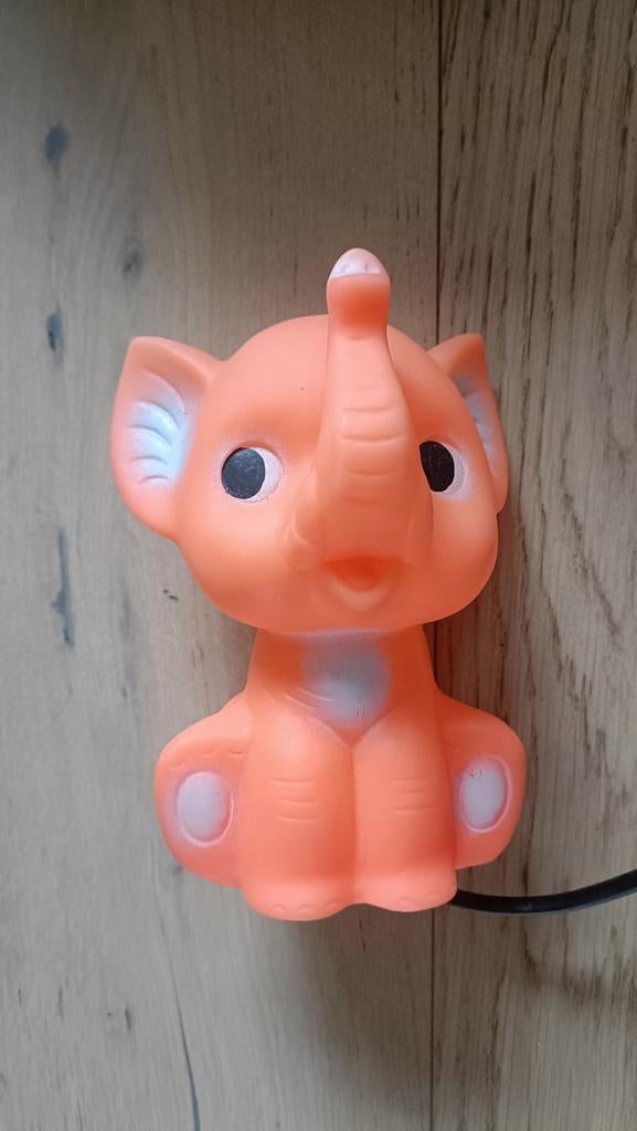 Jaren 70 lampje olifant, Verzamelen, Poppetjes en Figuurtjes, Ophalen of Verzenden, Zo goed als nieuw