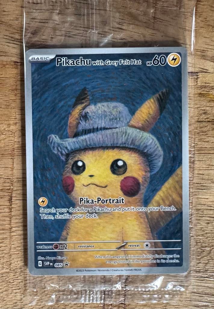 Pikachu van Gogh met Grijze Vilten Hoed - Sealed Mint, Hobby en Vrije tijd, Verzamelkaartspellen | Pokémon, Ophalen of Verzenden