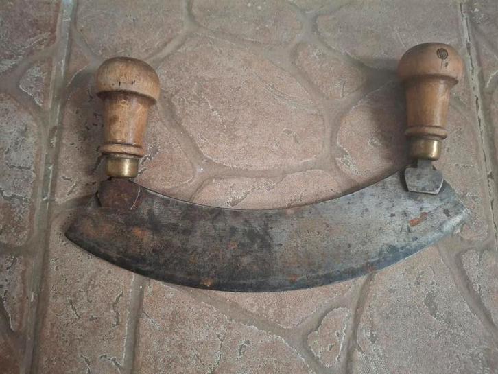 Antiek hakmes met houten handvatten uit Frankrijk, Antiek en Kunst, Antiek | Keukenbenodigdheden, Ophalen of Verzenden