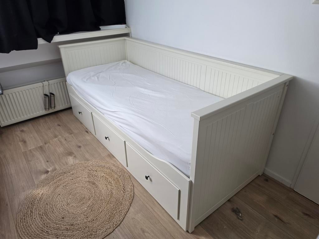 Ikea Hemnes 1-2 pers bedbank logeerbed 80x200 160x200, Huis en Inrichting, Ophalen, Eenpersoons, Wit, 80 cm