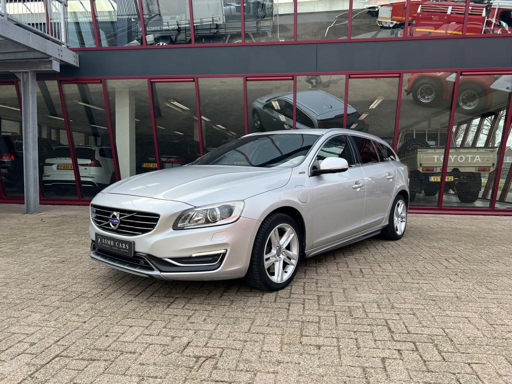 Volvo V60 2.4 D6 AWD Plug-In Hybrid Summum | Leder | CC | Me, Auto's, Volvo, Automaat, Zwart, Vierwielaandrijving, 11 kWh