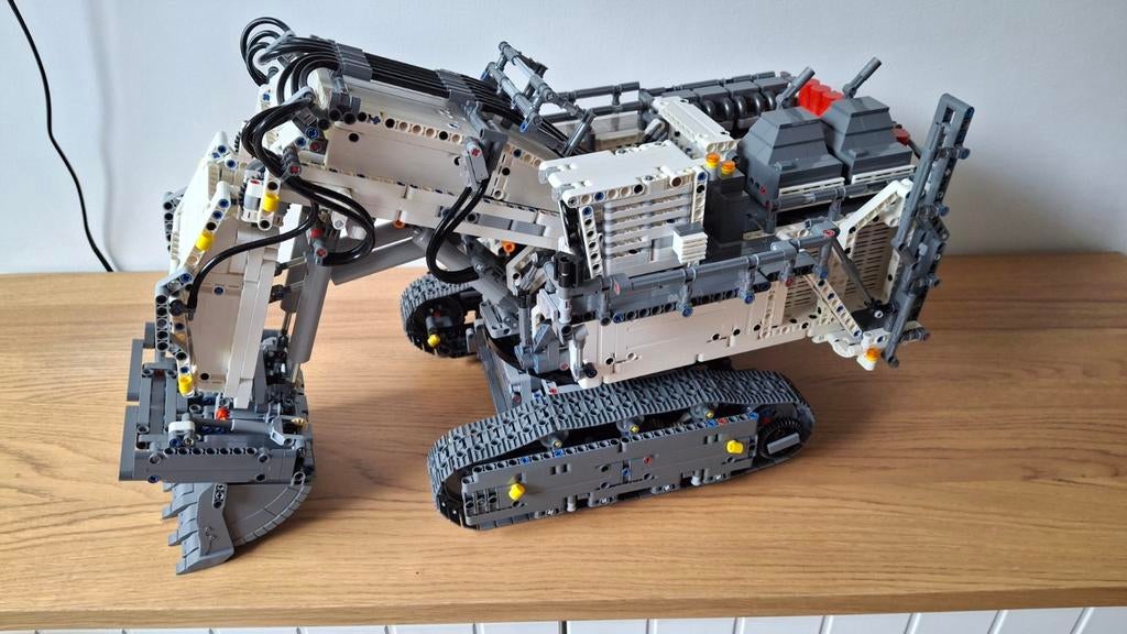 Lego Technic 42100 Graafmachine, Compleet, Lego, Ophalen of Verzenden, Zo goed als nieuw