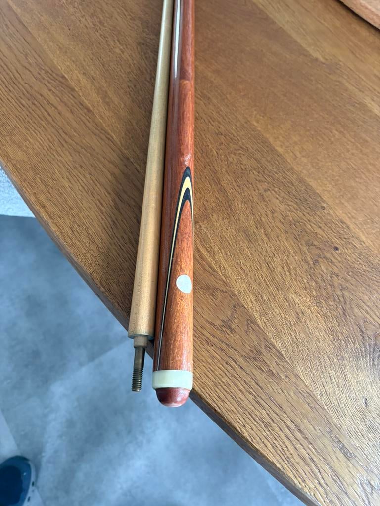 Biljartkeu, Ophalen of Verzenden, Zo goed als nieuw, Keu of Ballen