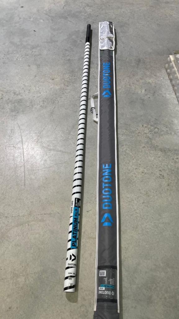 Duotone Platinum SLS 380 SDM, Watersport en Boten, Windsurfen, Zo goed als nieuw, Mast, Met draagtas, Ophalen of Verzenden