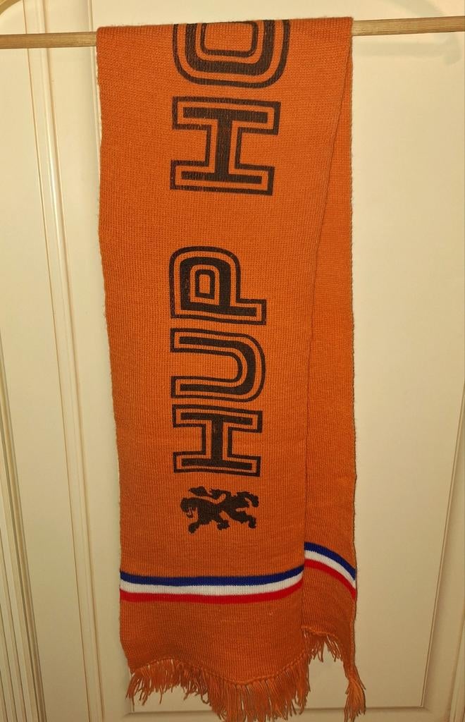 Hup Holland sjaal, Verzamelen, Sportartikelen en Voetbal, Ophalen of Verzenden, Gebruikt, Overige binnenlandse clubs, Vaantje of Sjaal