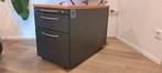 T.e.a.b.: Bureau ladekast met 2 laden en sleutels., Huis en Inrichting, Kasten | Ladekasten, 3 of 4 laden, Ophalen, Gebruikt