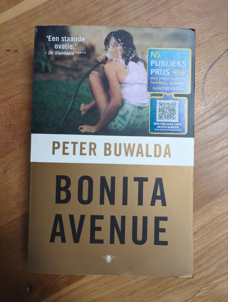 Bonita Avenue - Peter Buwalda, Ophalen of Verzenden, Zo goed als nieuw, Peter Buwalda, Nederland