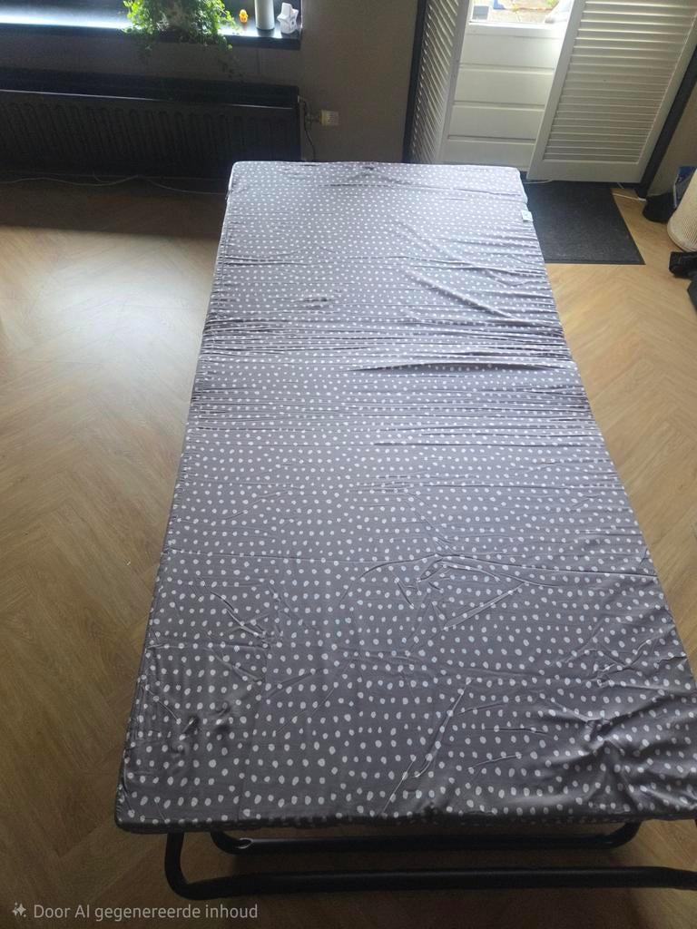 Opvouwbaar logeerbed - Zo goed als nieuw, Ophalen, Eenpersoons, Zo goed als nieuw, 80 cm