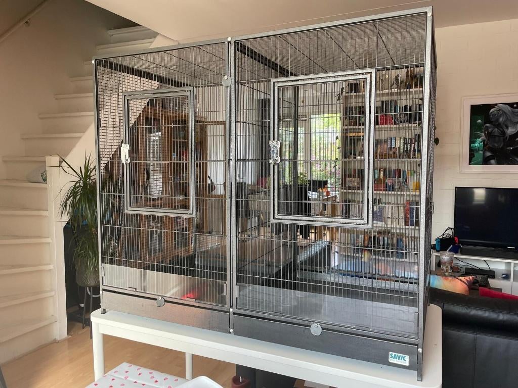 Savic Vogelvolière Tasmania 120, Dieren en Toebehoren, Vogels | Hokken en Kooien, Gebruikt, Vogelkooi, Metaal, Ophalen