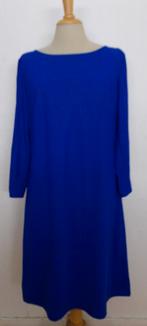 Koningsblauwe travelstof jurk van La Dress by Simone! L, Kleding | Dames, Jurken, Maat 38/40 (M), Zo goed als nieuw, Knielengte