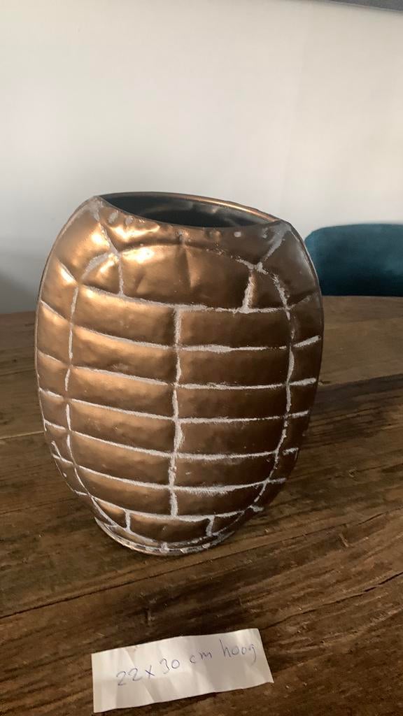 Schildpad metalen vaas nieuw, Ophalen of Verzenden, Nieuw, Rond, Overige materialen