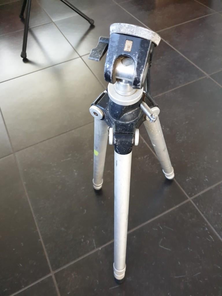 2 statieven, Ophalen, Gebruikt, 150 tot 175 cm, Driepoot