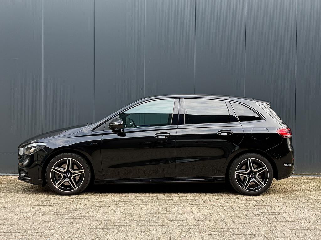 Mercedes-Benz B-klasse 250 e, 218PK, AMG/Pack, Night/Pack, S, Auto's, Mercedes-Benz, Gebruikt, 4 cilinders, 15 kWh, Zwart