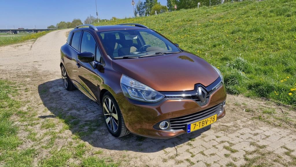 Renault Clio 0.9 TCE 90 Estate 2014 Bruin, Voorwielaandrijving, 898 cc, Stof, Bruin