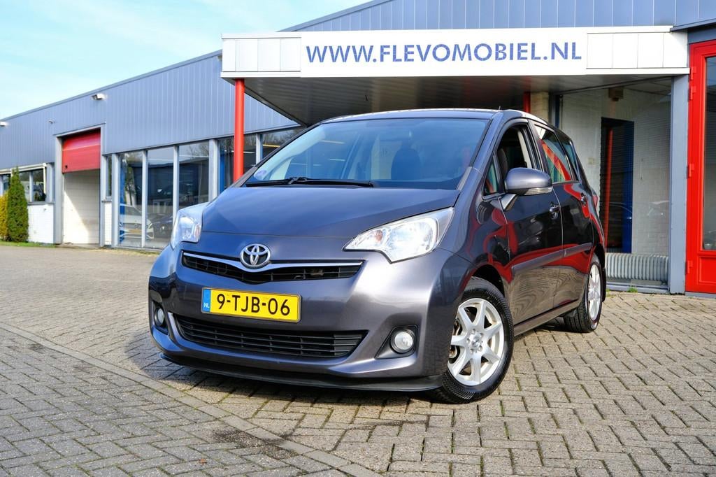 Toyota Verso-S 1.3 VVT-i Aspiration Aut. 1e eigenaar|Dealer, Auto's, Toyota, Euro 5, Stof, Gebruikt, 4 cilinders