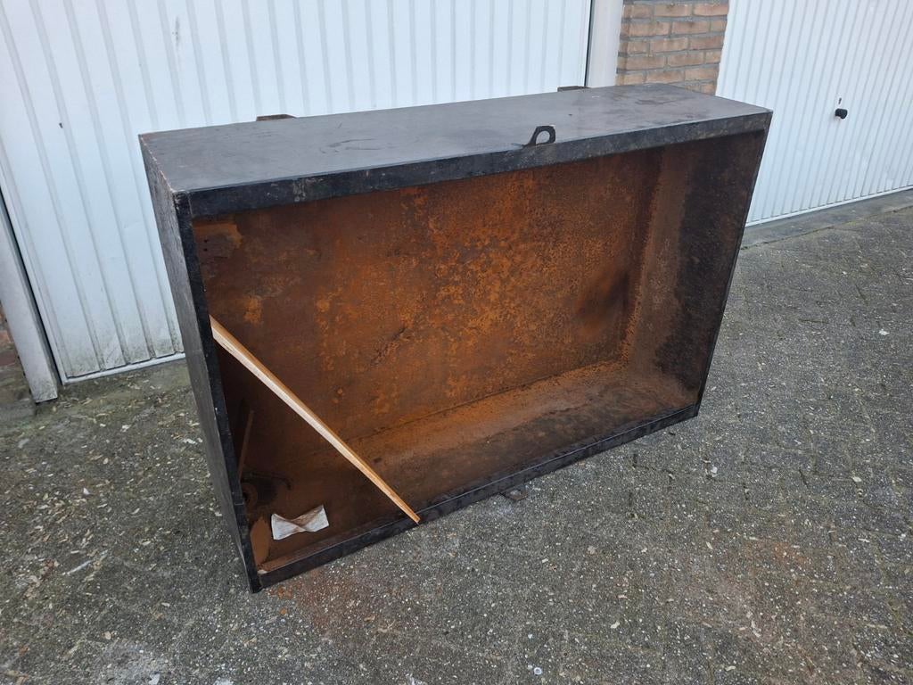 Opslag bak, Ophalen of Verzenden