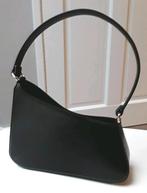 Te koop: Leuke nieuwe hand/ onder de arm tas van ASOS!, Ophalen of Verzenden, Nieuw, Zwart, Handtas