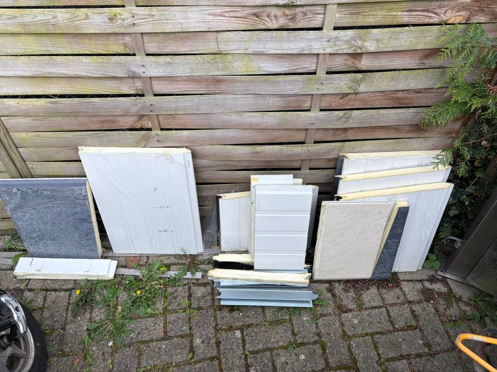 Zaagstukken sandwichpanelen gratis afhalen., Doe-het-zelf en Verbouw, Platen en Panelen, Ophalen, Zo goed als nieuw