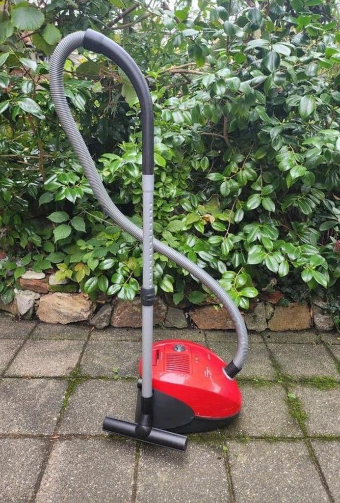 Siemens Stofzuiger Rood 2400 W, Ophalen of Verzenden