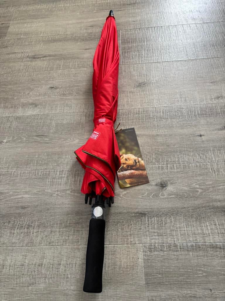 Nieuwe paraplu met leeuwprint aan de binnenzijde, Ophalen of Verzenden, Zo goed als nieuw