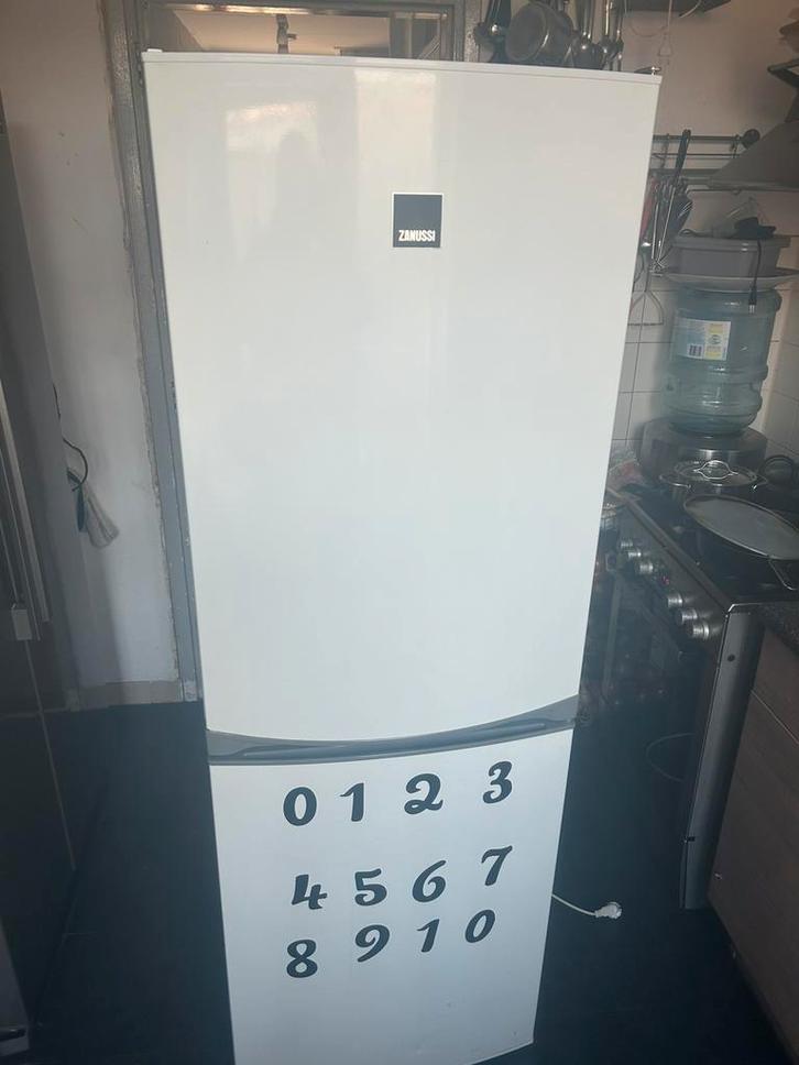 Zanussi koelvries koelkast, Witgoed en Apparatuur, Koelkasten en IJskasten, Gebruikt, Met aparte vriezer, 200 liter of meer, 160 cm of meer